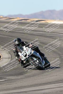 media/Dec-07-2025-CVMA (Sun) [[3e7d2de5dc]]/Race 7-Formula Lightweight Twins Shootout/